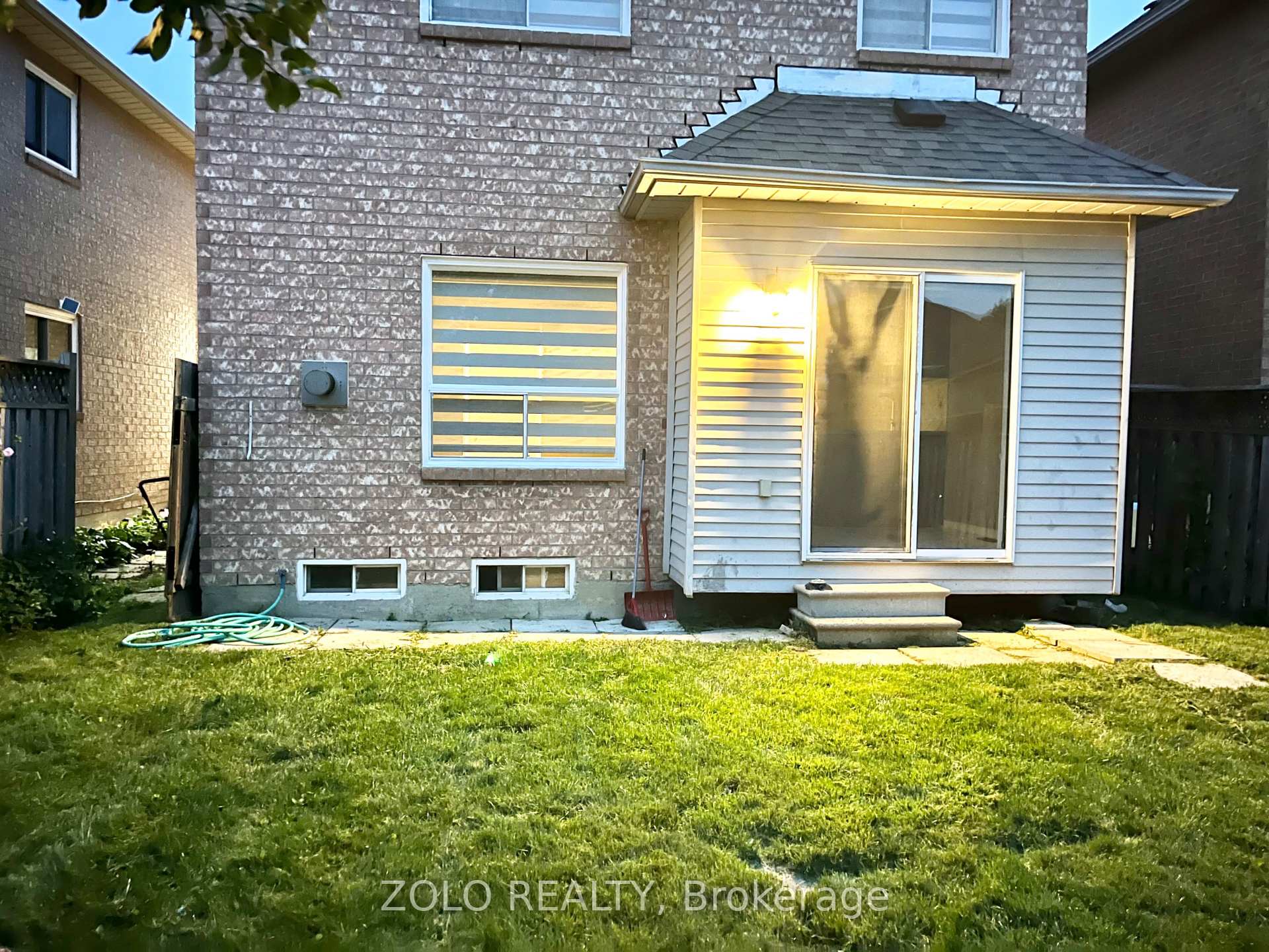 Photo 46 of 19 Saddletree Trail, Brampton, Brampton West — HOMEH