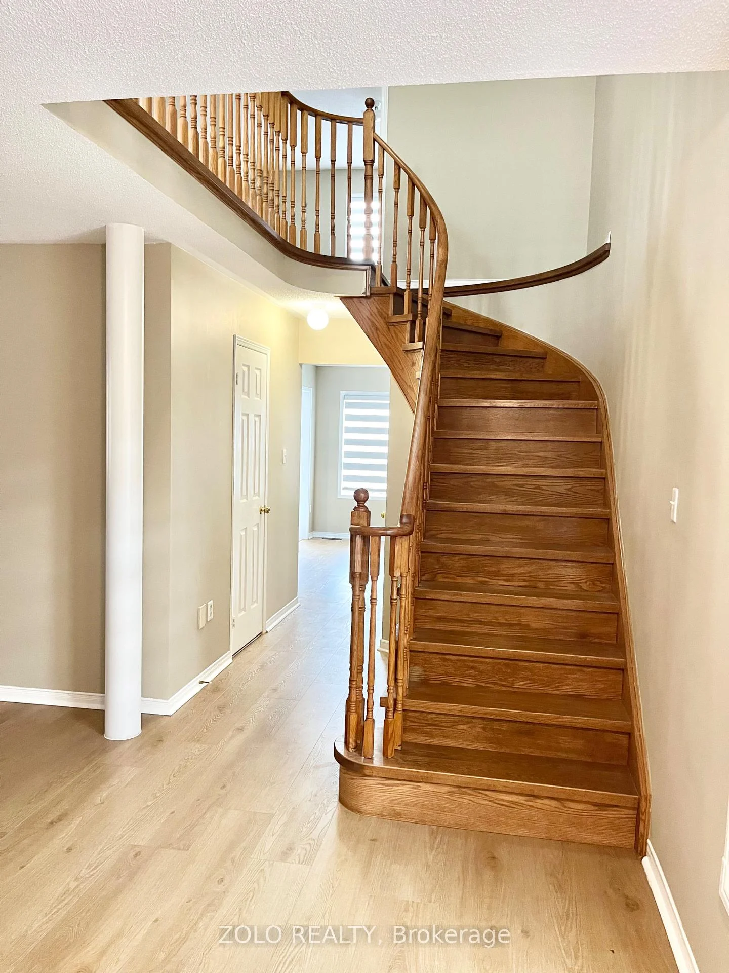Photo 49 of 19 Saddletree Trail, Brampton, Brampton West — HOMEH