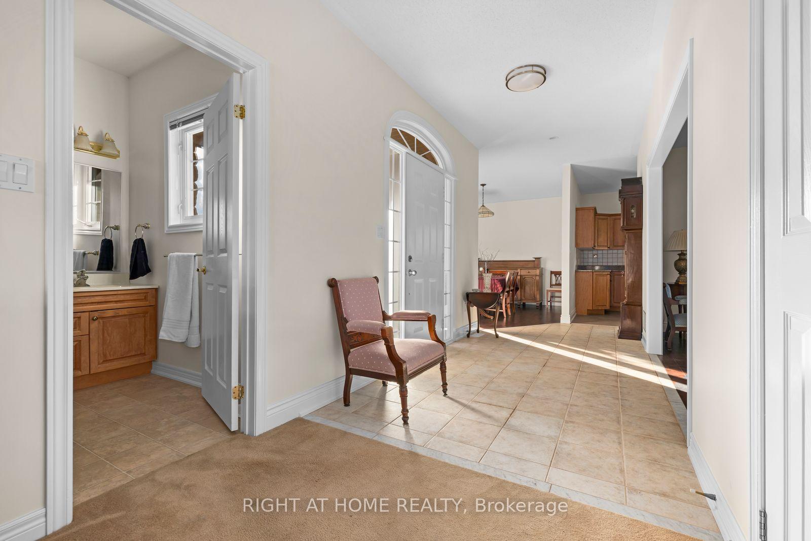 Photo 5 of 21 Crescent Moon Lane, Kawartha Lakes, Mariposa — HOMEH