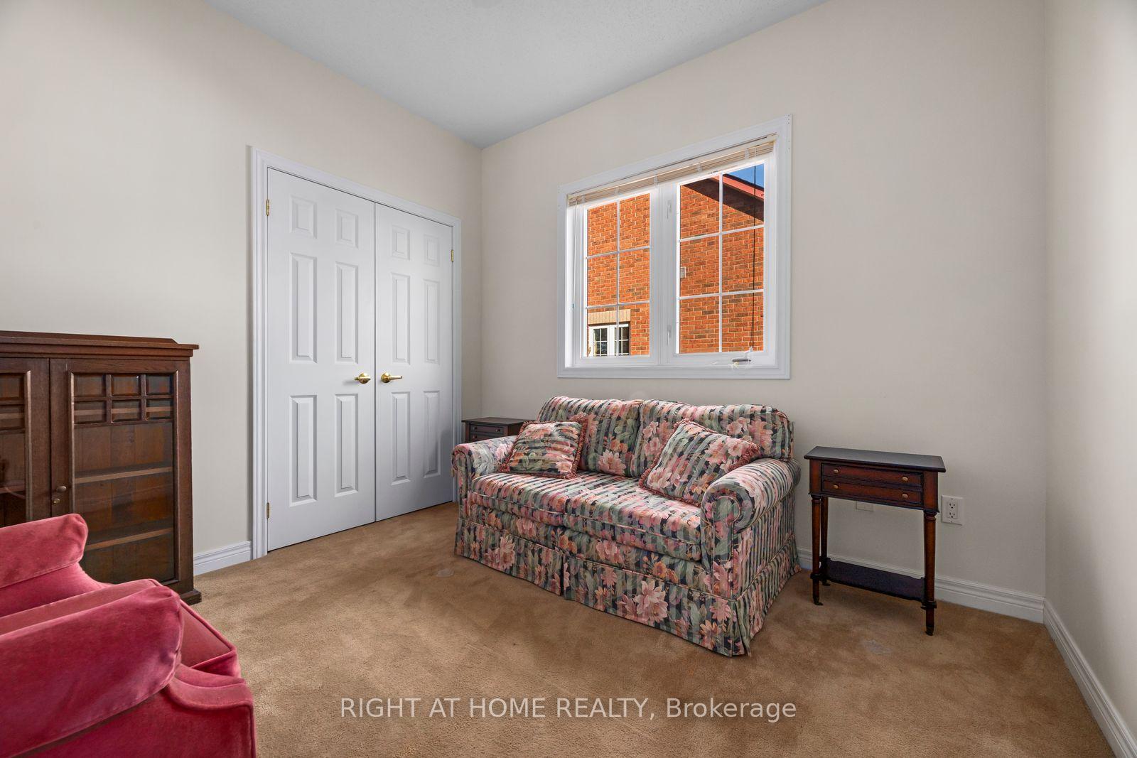 Photo 23 of 21 Crescent Moon Lane, Kawartha Lakes, Mariposa — HOMEH