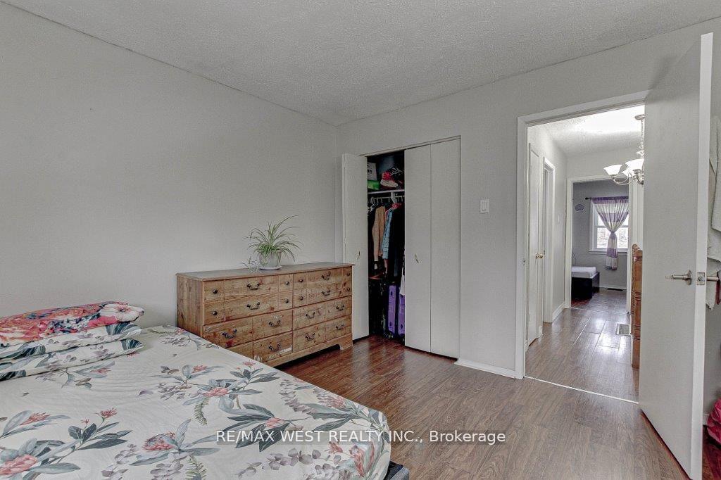 Photo 12 of 1084 Southdale Road E, London, South S — HOMEH