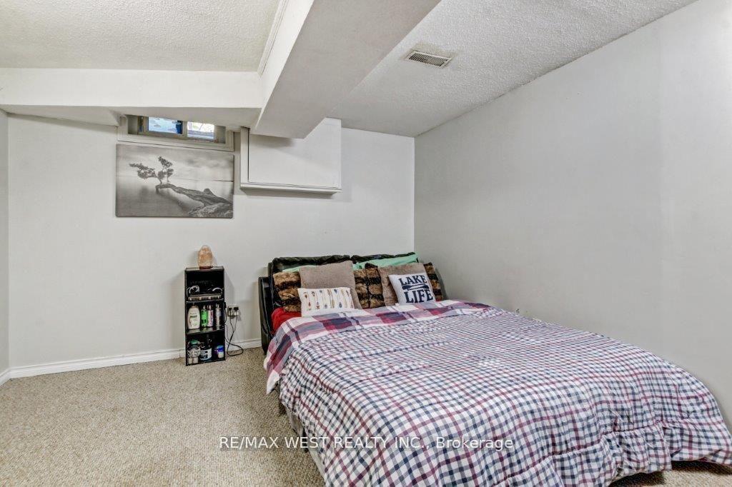 Photo 19 of 1084 Southdale Road E, London, South S — HOMEH