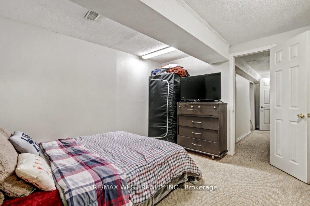 Photo 20 of 1084 Southdale Road E, London, South S — HOMEH