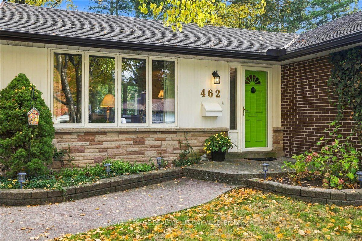 Photo 2 of 462 Evergreen Avenue, Hamilton, Ancaster — HOMEH