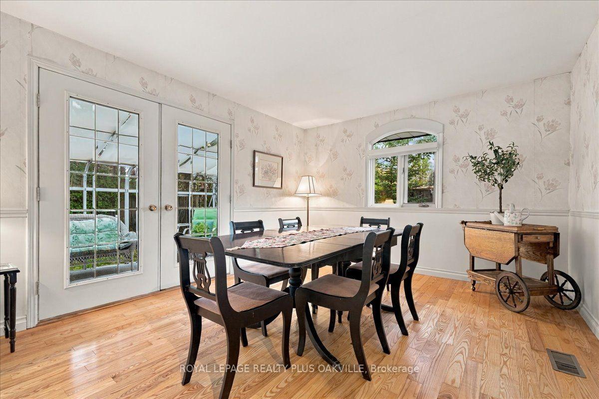 Photo 19 of 462 Evergreen Avenue, Hamilton, Ancaster — HOMEH