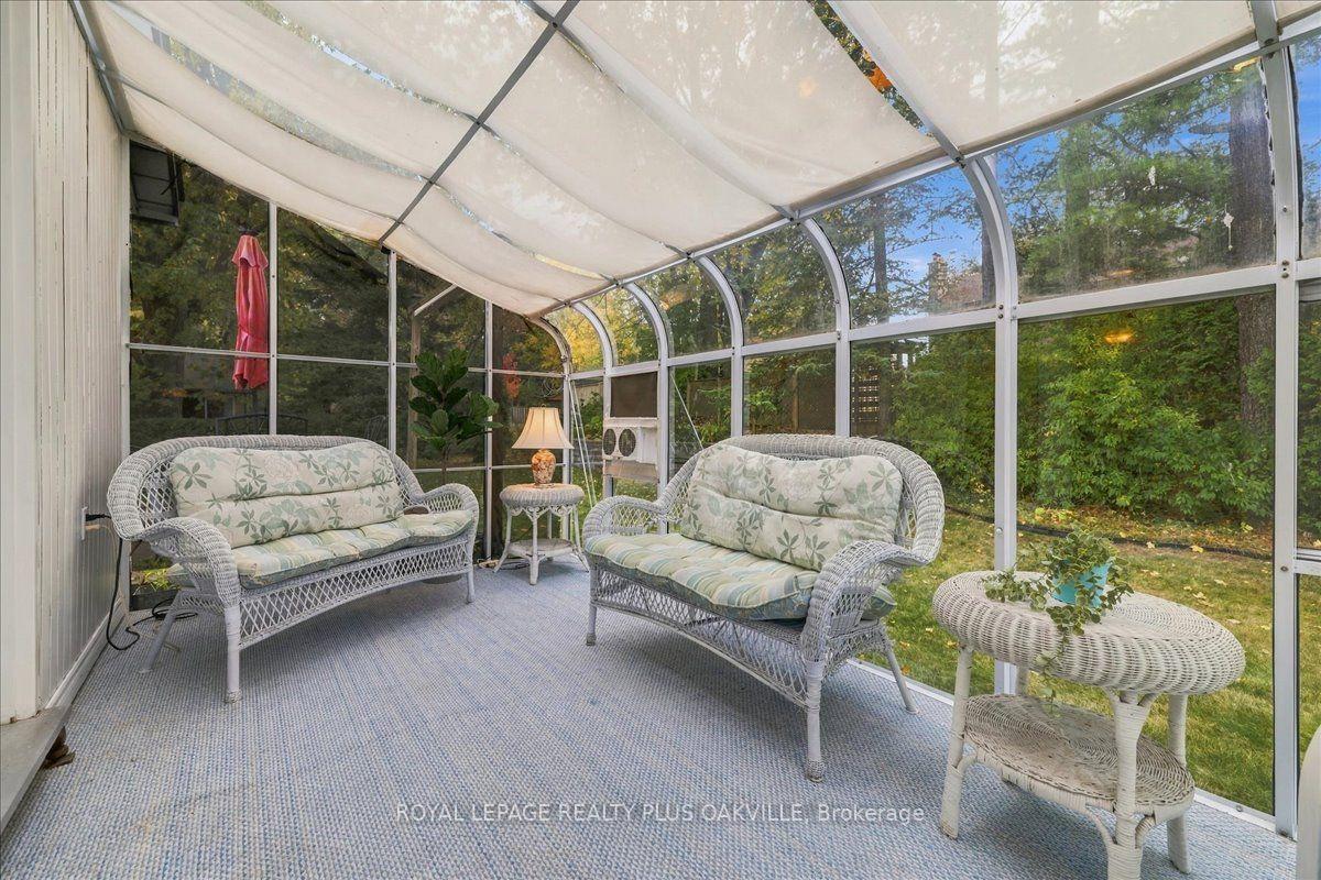 Photo 21 of 462 Evergreen Avenue, Hamilton, Ancaster — HOMEH