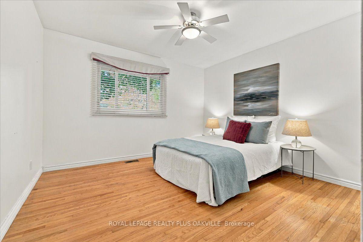 Photo 24 of 462 Evergreen Avenue, Hamilton, Ancaster — HOMEH