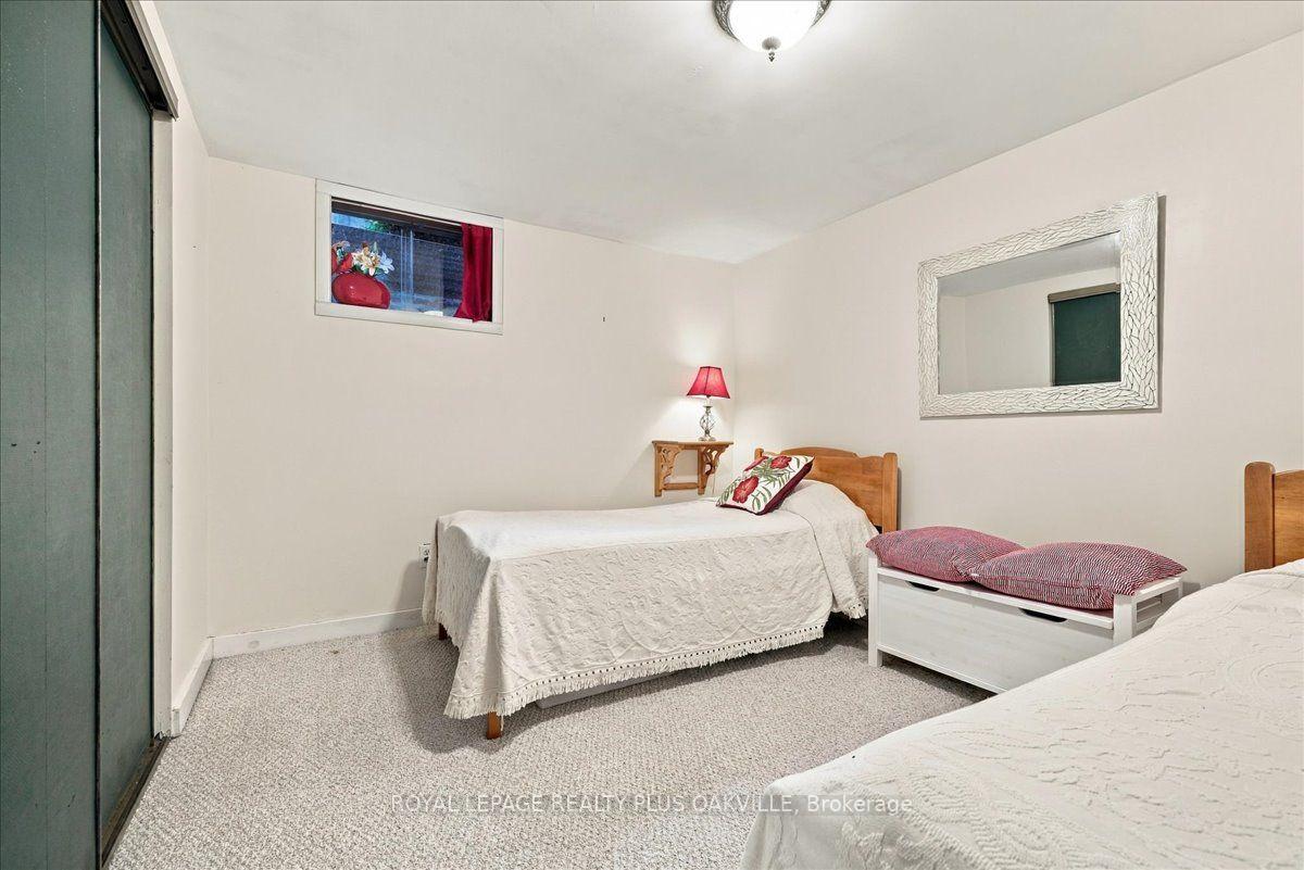 Photo 35 of 462 Evergreen Avenue, Hamilton, Ancaster — HOMEH