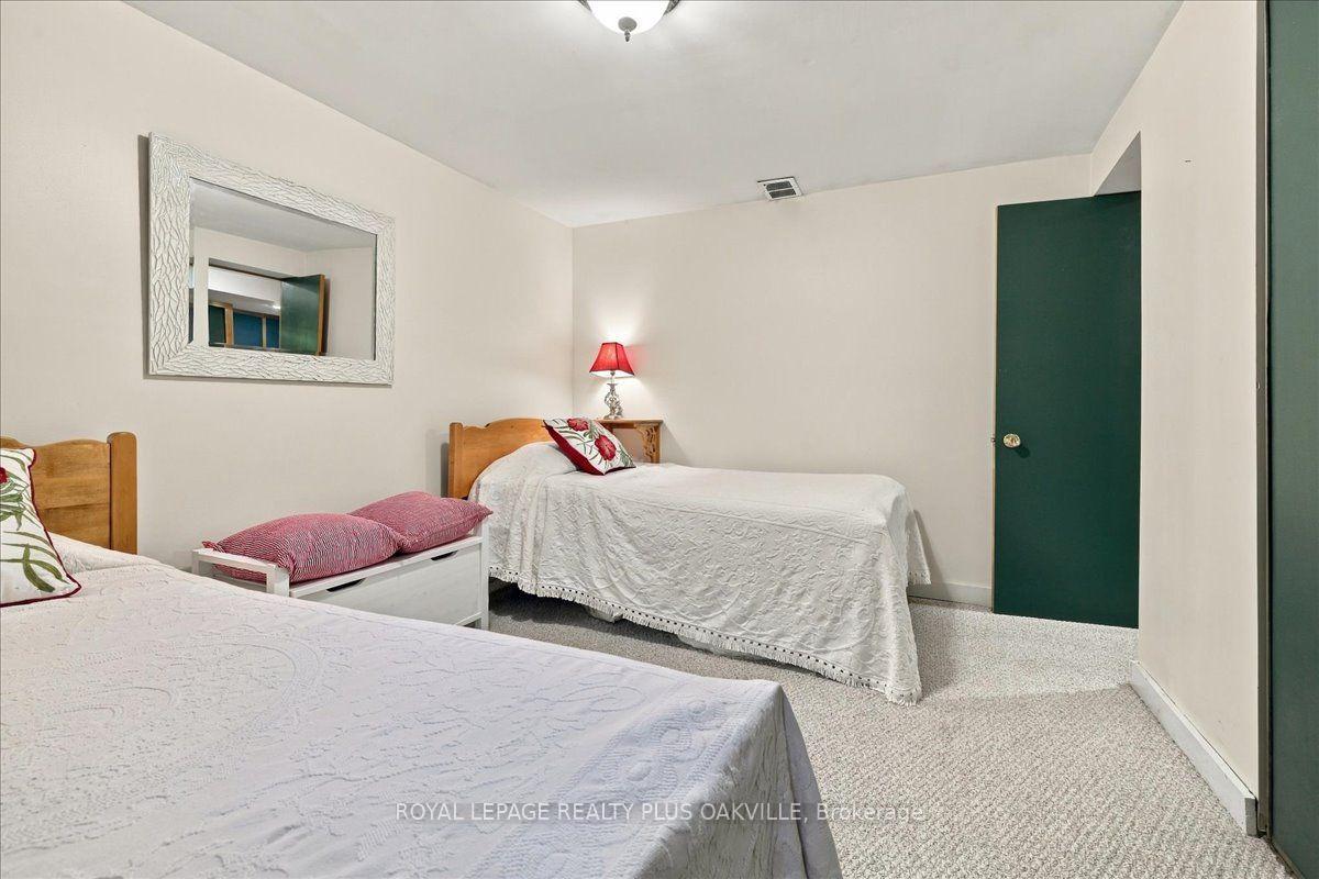 Photo 36 of 462 Evergreen Avenue, Hamilton, Ancaster — HOMEH