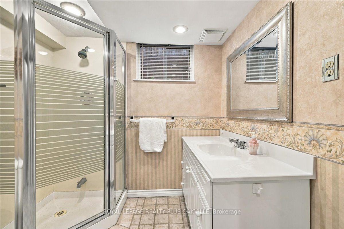 Photo 37 of 462 Evergreen Avenue, Hamilton, Ancaster — HOMEH