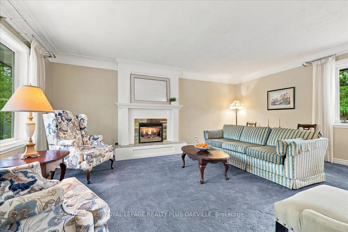 Photo 6 of 462 Evergreen Avenue, Hamilton, Ancaster — HOMEH