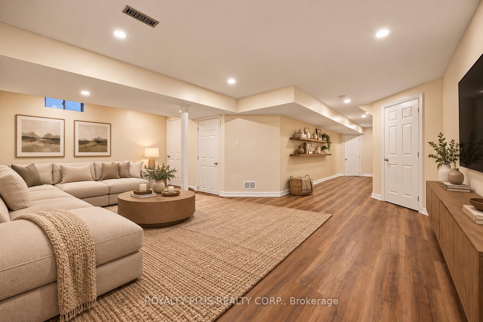 Photo 12 of 116 Echovalley Drive, Hamilton, Stoney Creek Mountain — HOMEH