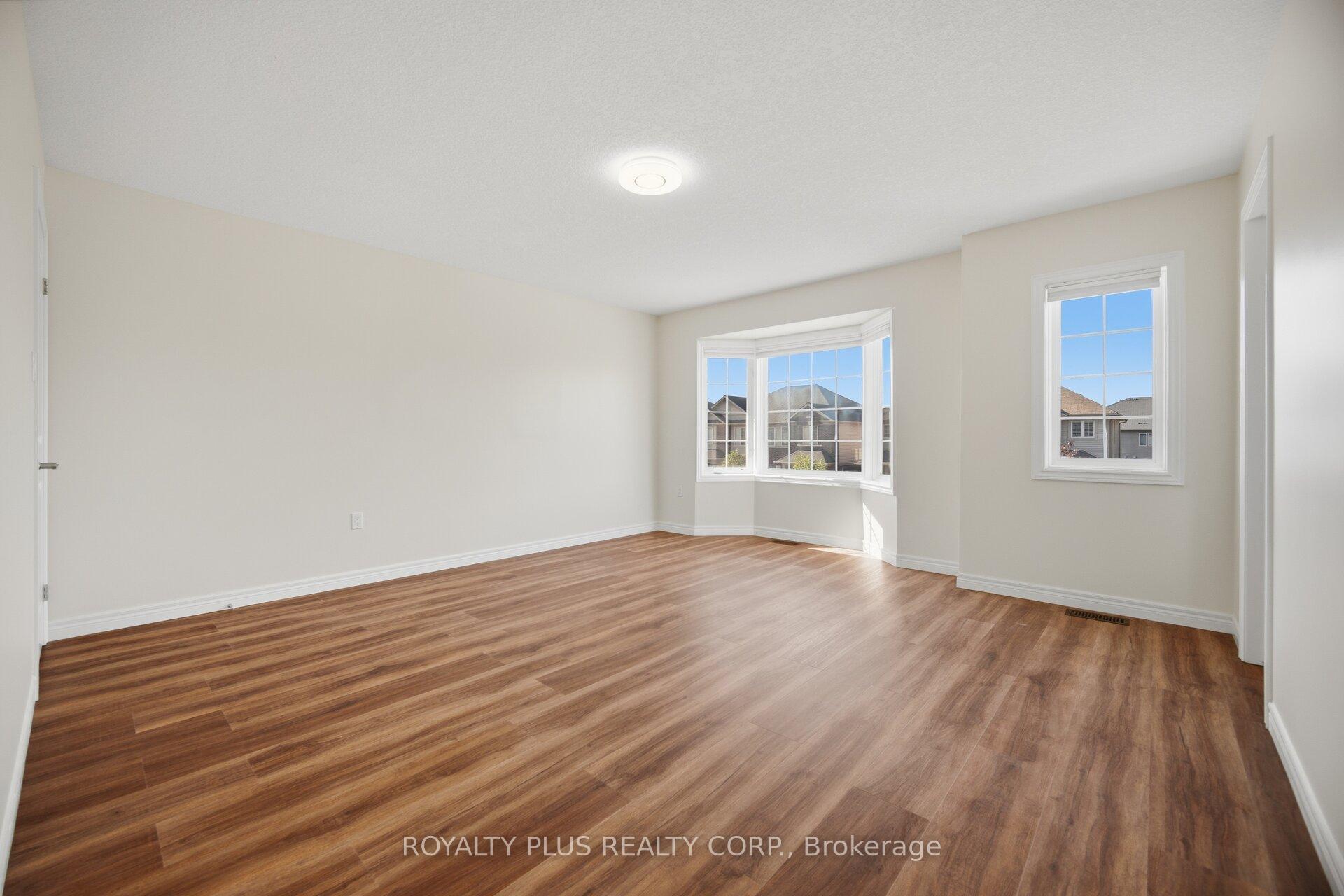 Photo 22 of 116 Echovalley Drive, Hamilton, Stoney Creek Mountain — HOMEH