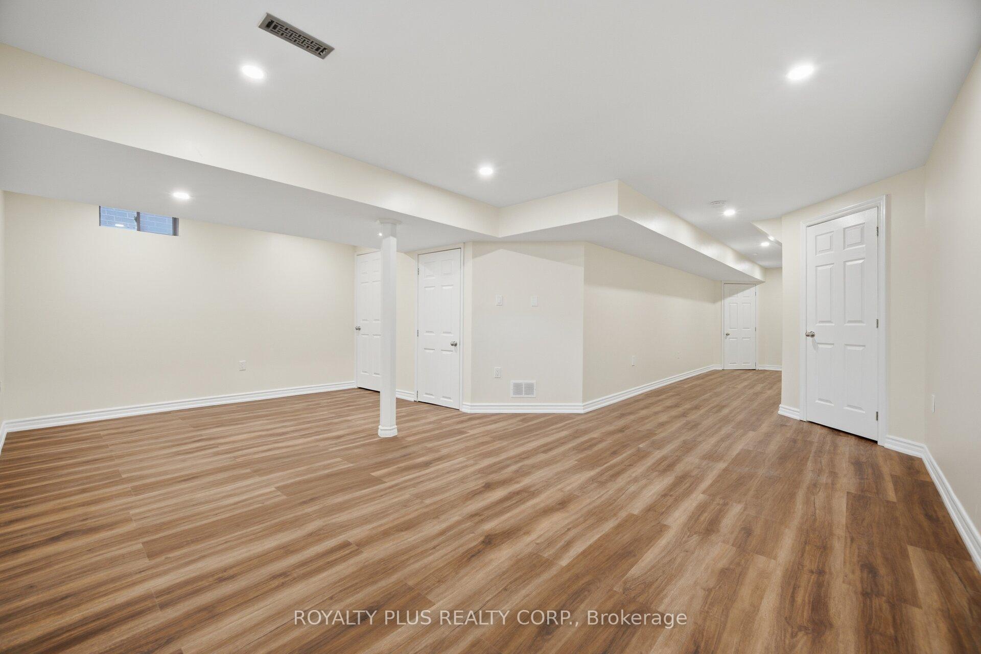 Photo 30 of 116 Echovalley Drive, Hamilton, Stoney Creek Mountain — HOMEH