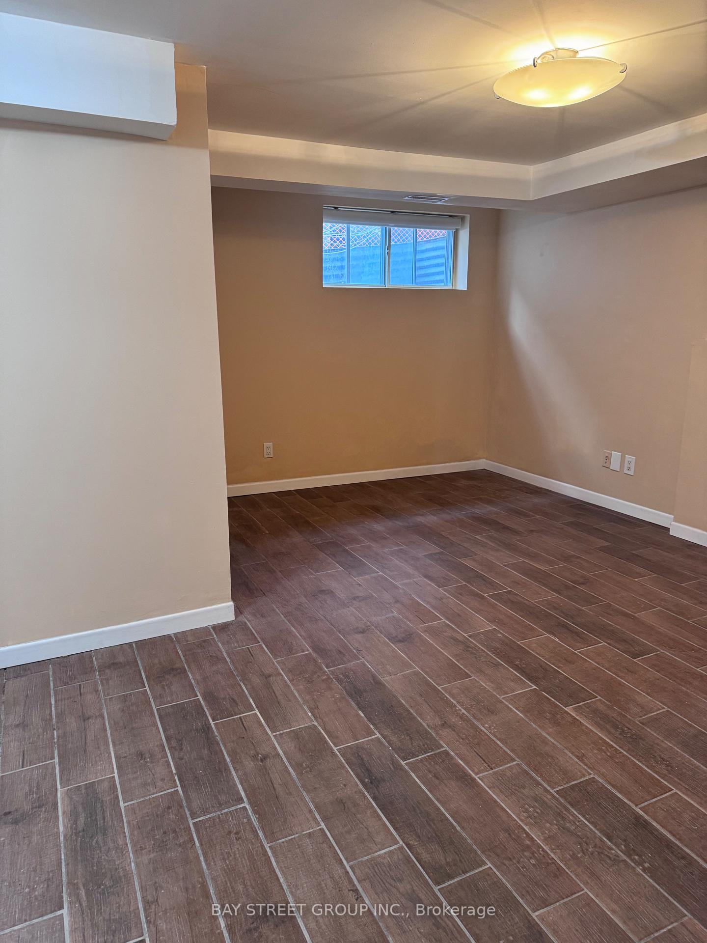 Photo 25 of 20 Edmonton Road, North York, Pleasant View — HOMEH