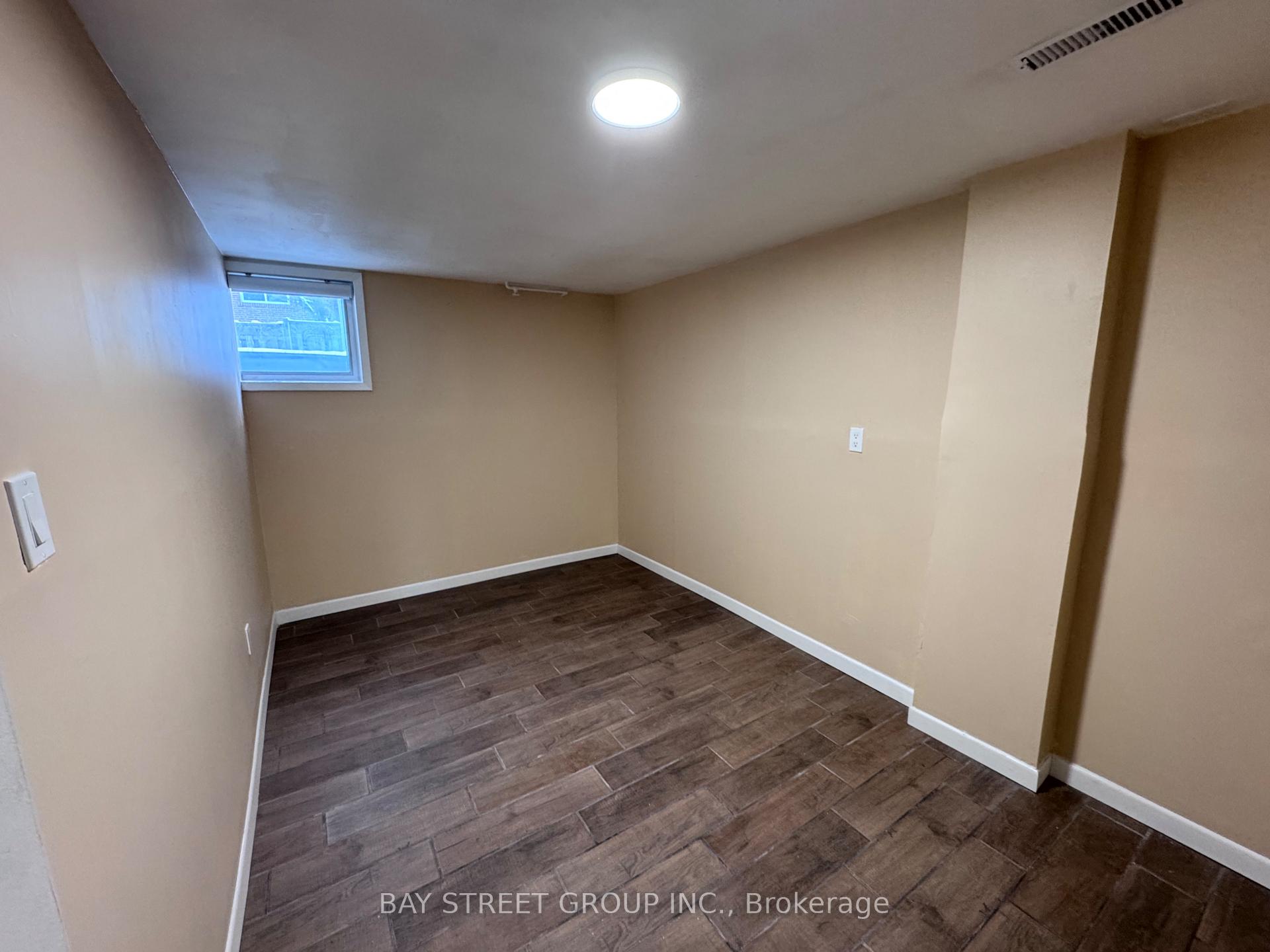 Photo 47 of 20 Edmonton Road, North York, Pleasant View — HOMEH