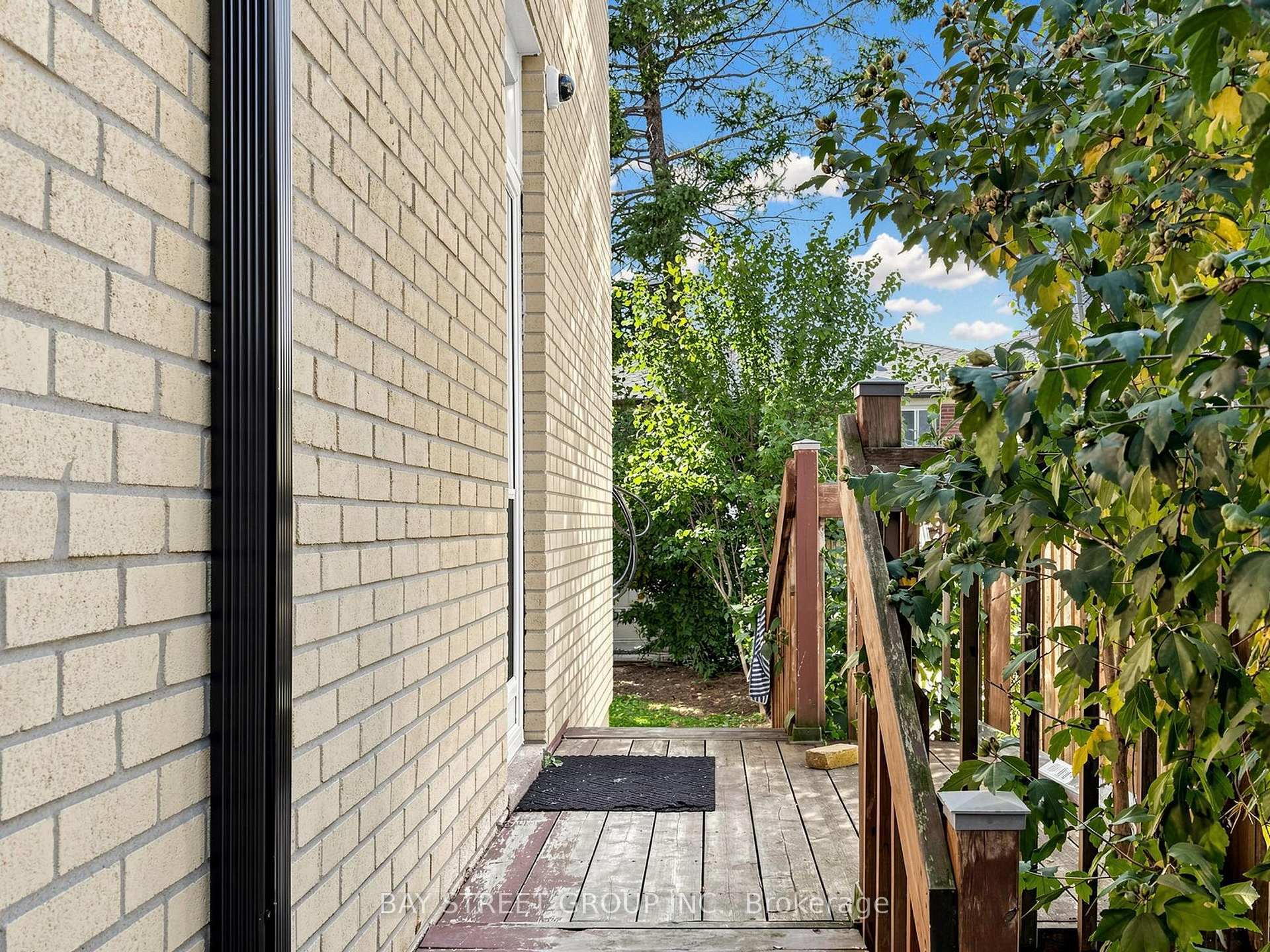 Photo 44 of 20 Edmonton Road, North York, Pleasant View — HOMEH