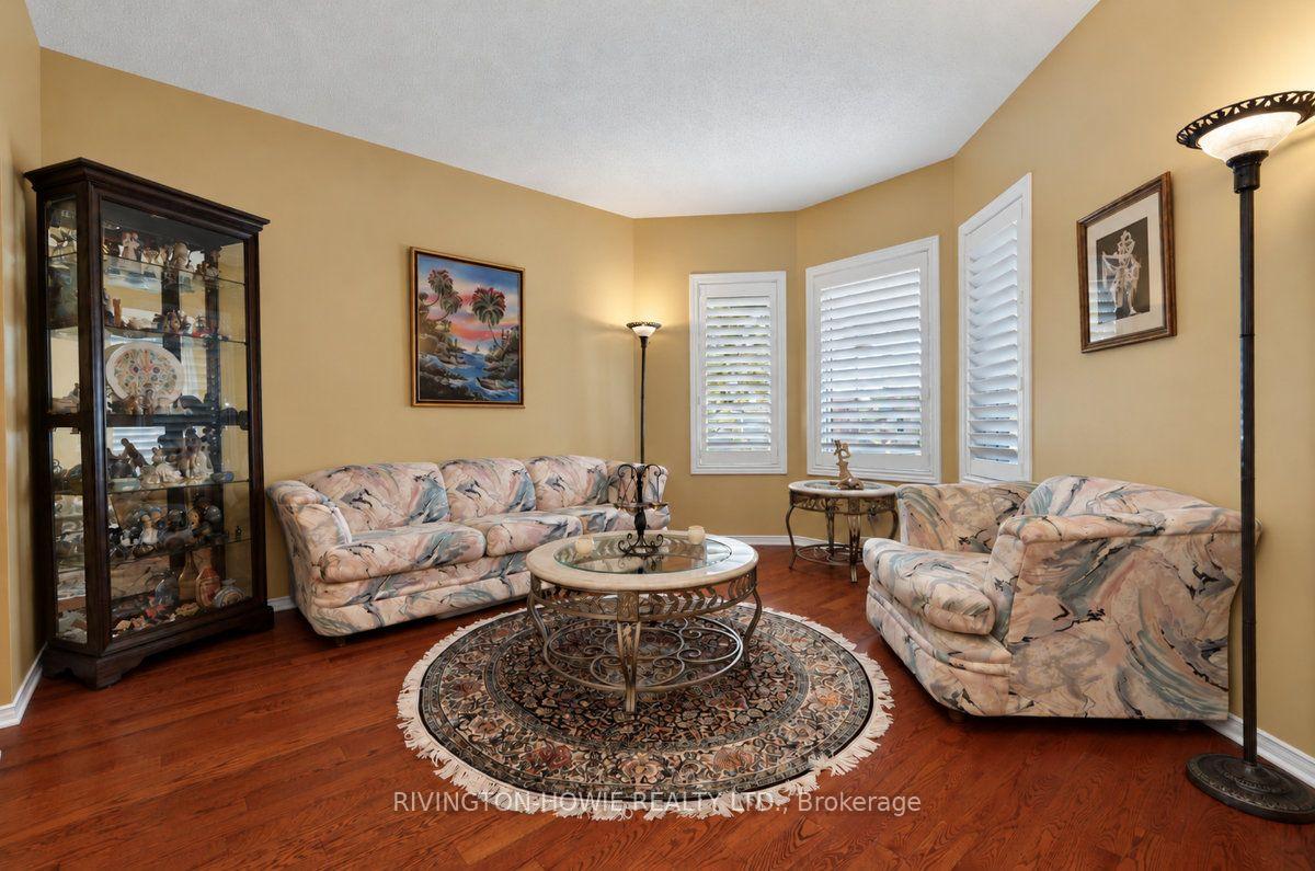 Photo 8 of 82 Upminster Way, Ottawa, Barrhaven - Longfields — HOMEH