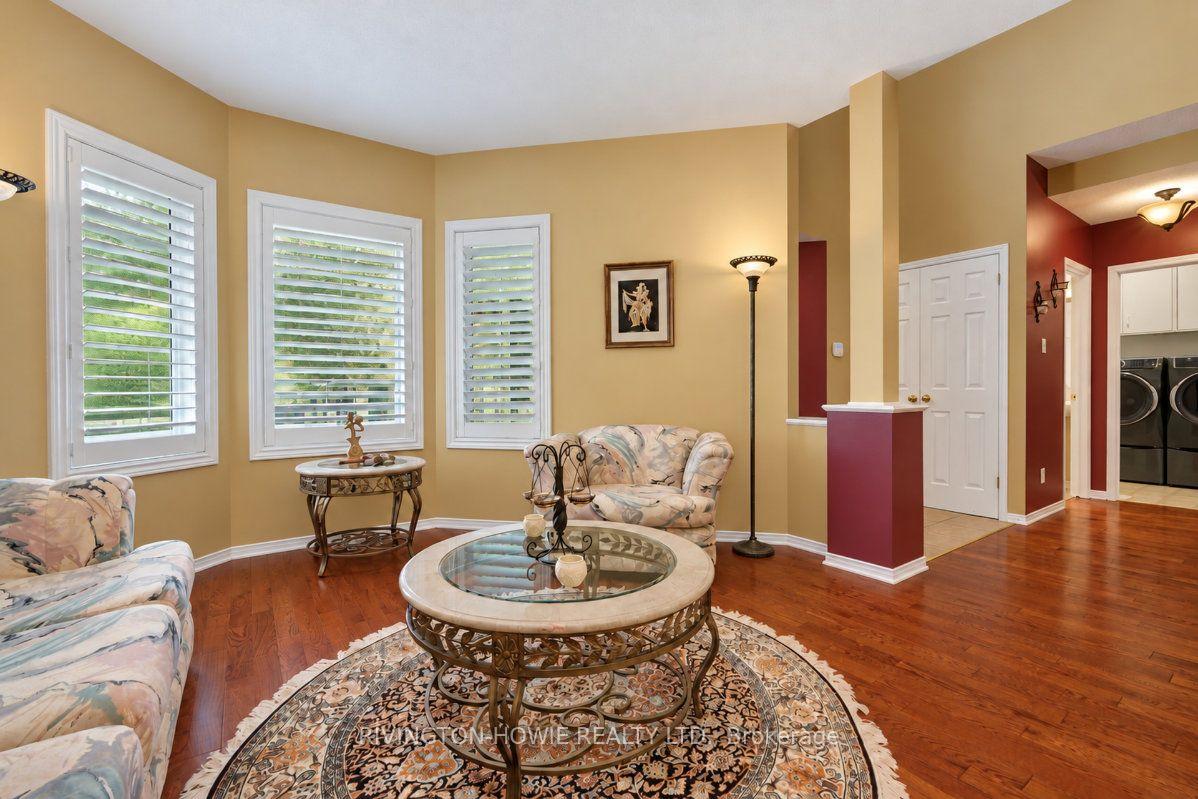 Photo 9 of 82 Upminster Way, Ottawa, Barrhaven - Longfields — HOMEH