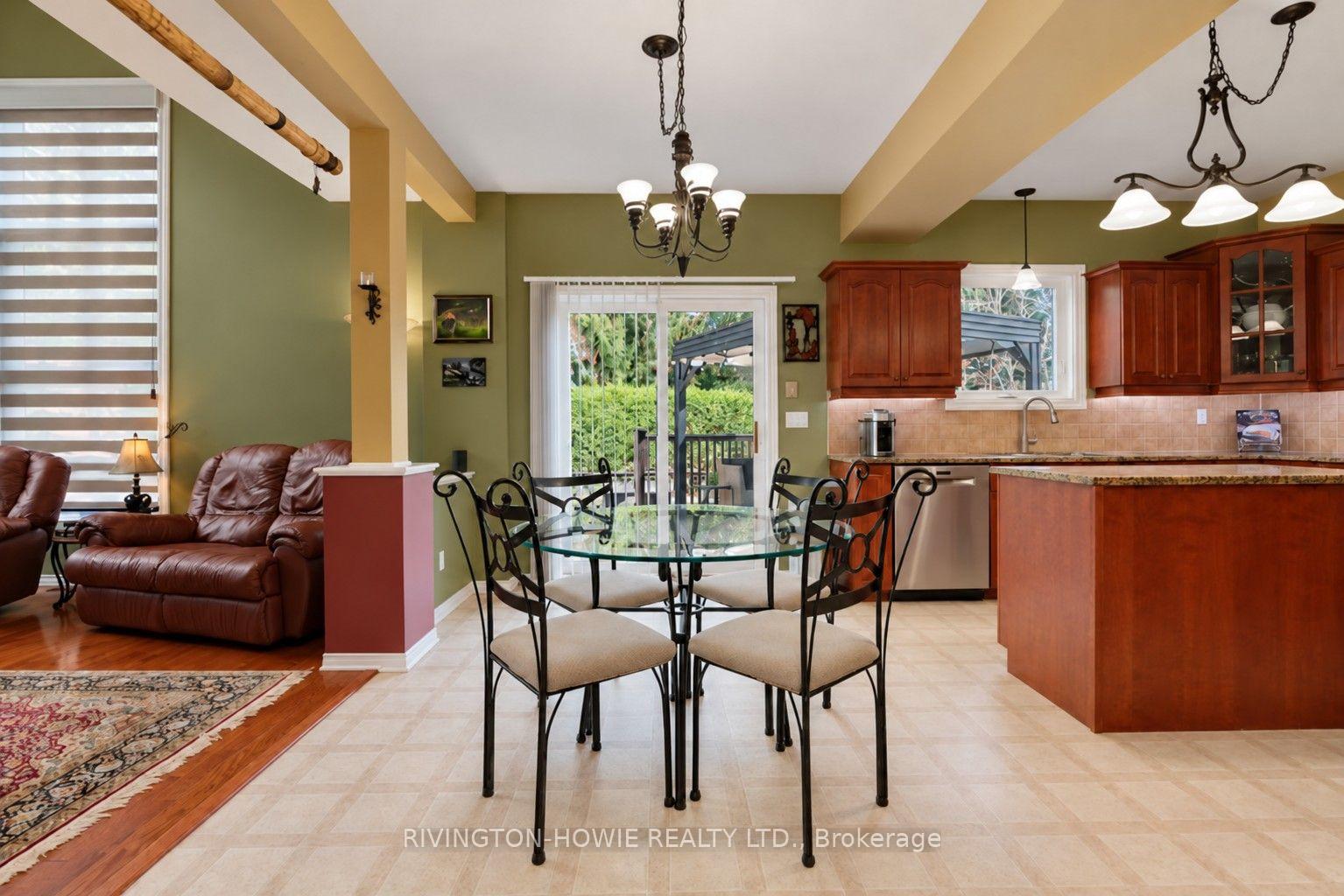 Photo 13 of 82 Upminster Way, Ottawa, Barrhaven - Longfields — HOMEH