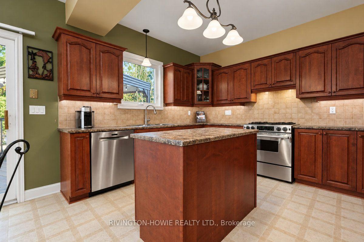Photo 16 of 82 Upminster Way, Ottawa, Barrhaven - Longfields — HOMEH