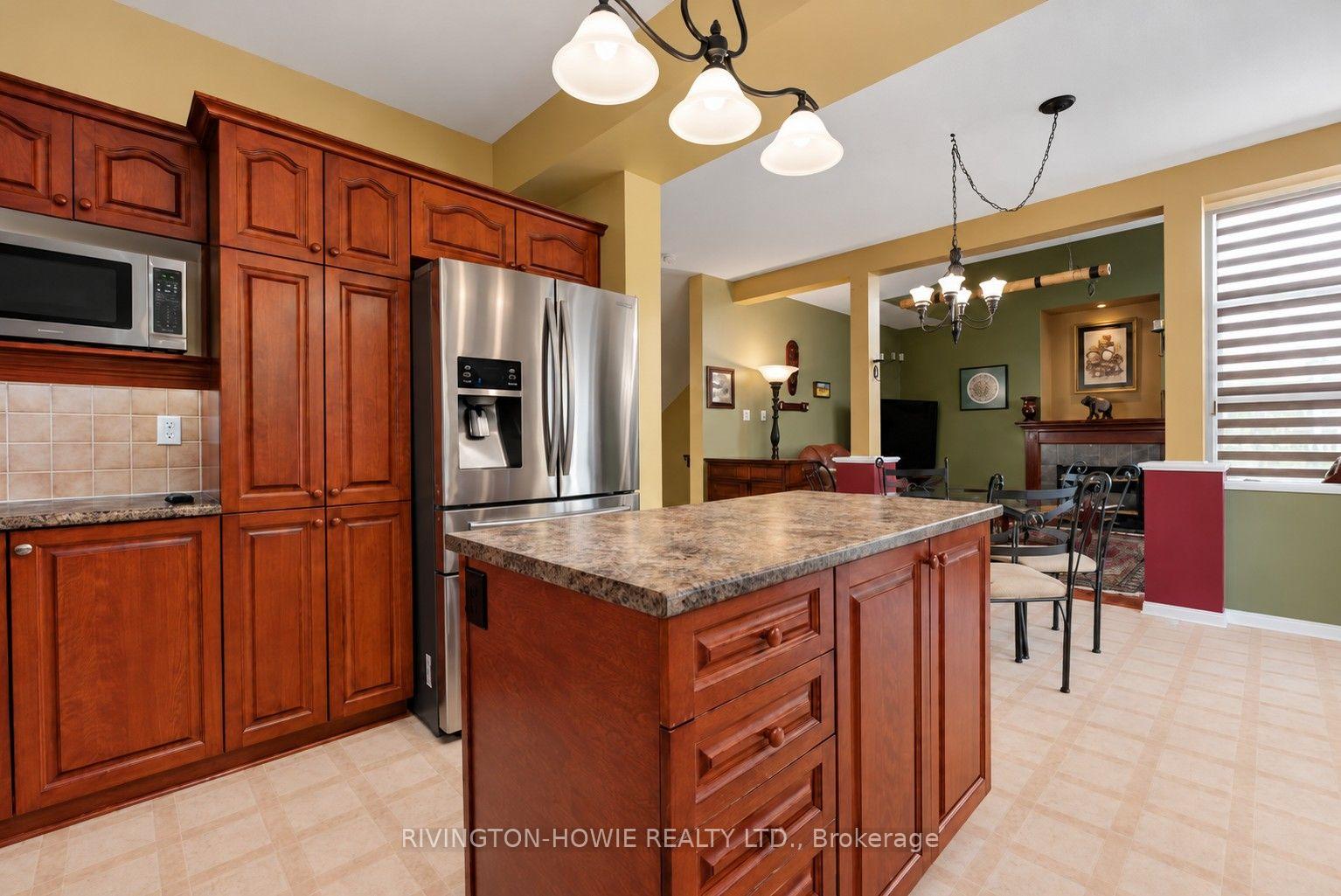 Photo 18 of 82 Upminster Way, Ottawa, Barrhaven - Longfields — HOMEH