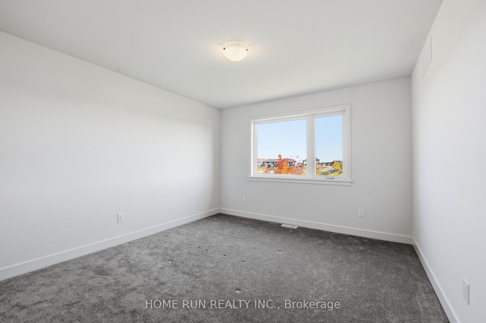 Photo 30 of 35 Andromeda Road, Ottawa, Riverside South/Gloucester Glen — HOMEH