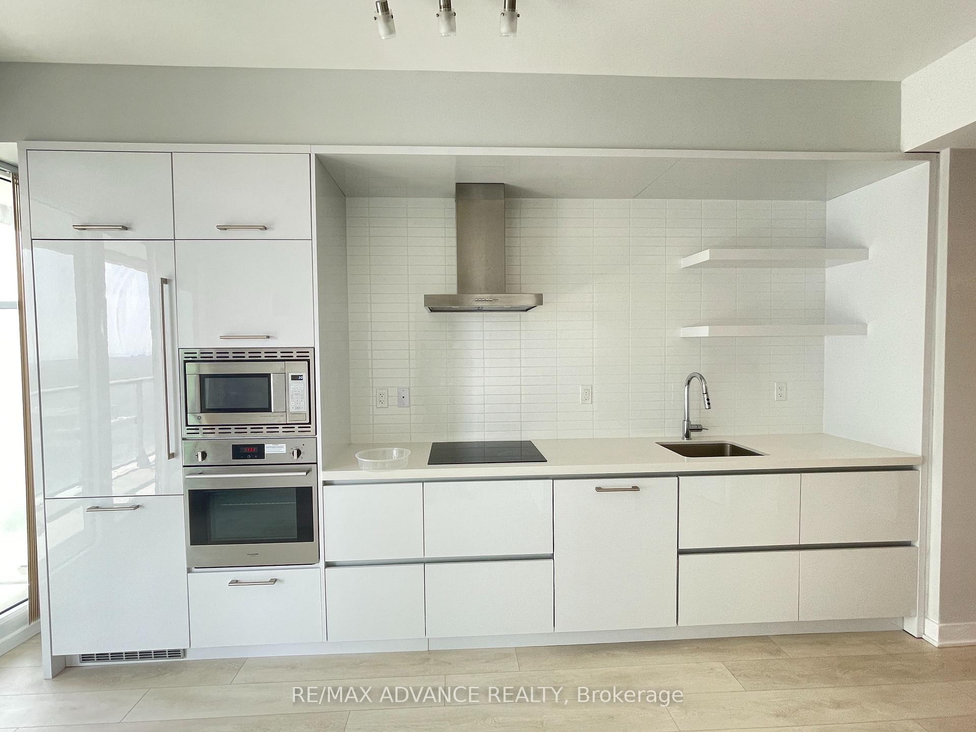 Photo 3 of Unit 3306, 2221 Yonge Street, Toronto, Mount Pleasant West — HOMEH