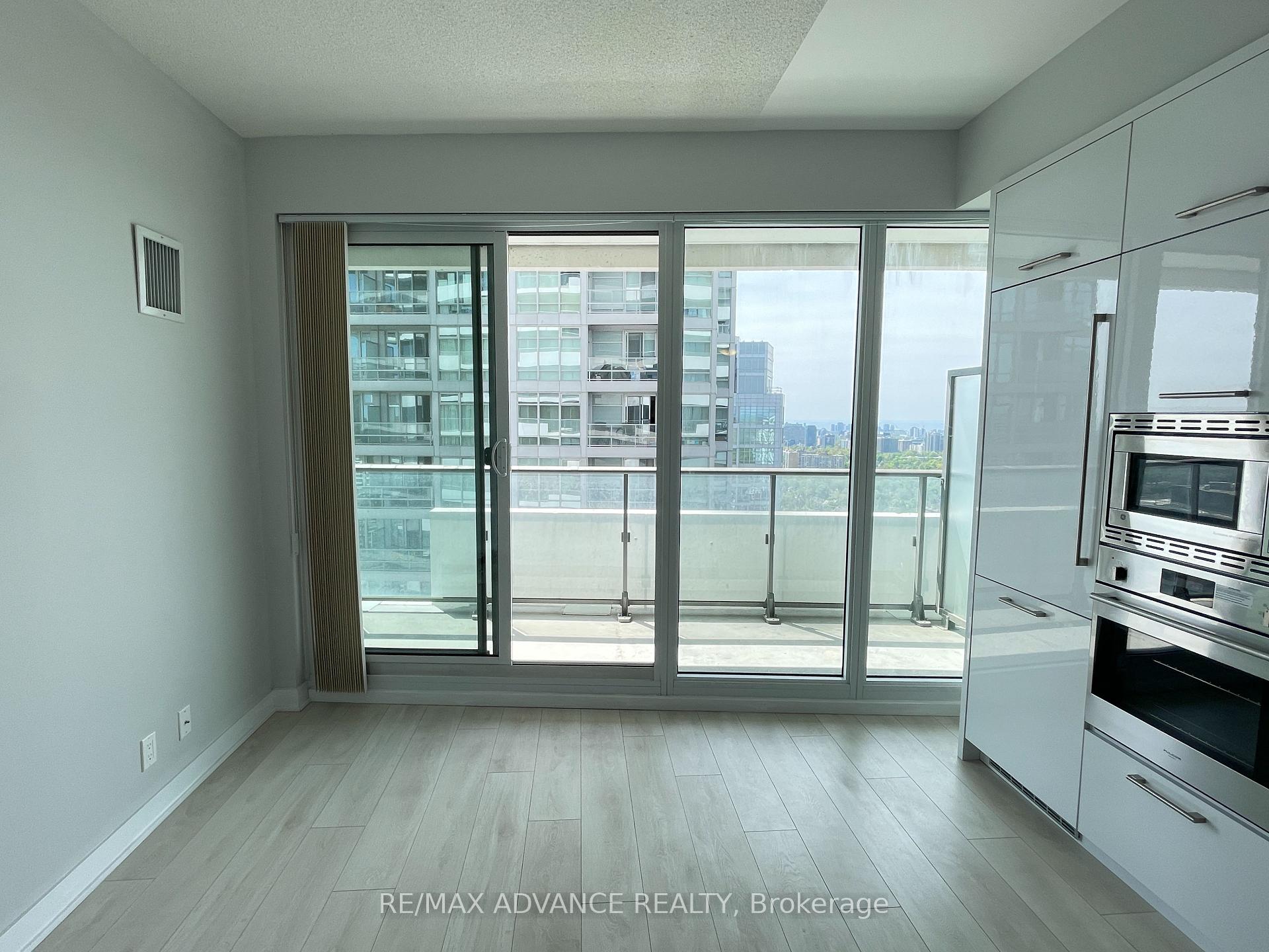 Photo 11 of Unit 3306, 2221 Yonge Street, Toronto, Mount Pleasant West — HOMEH