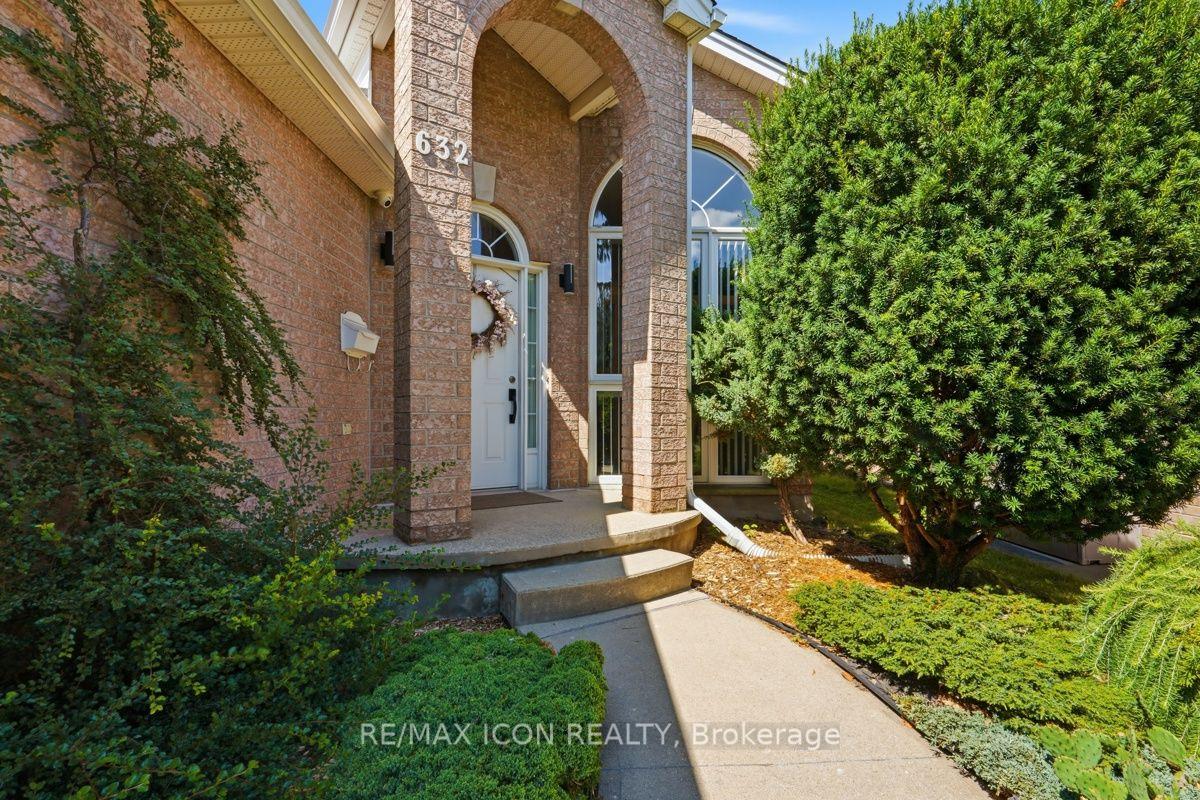 Front of 632 Thornwood Drive