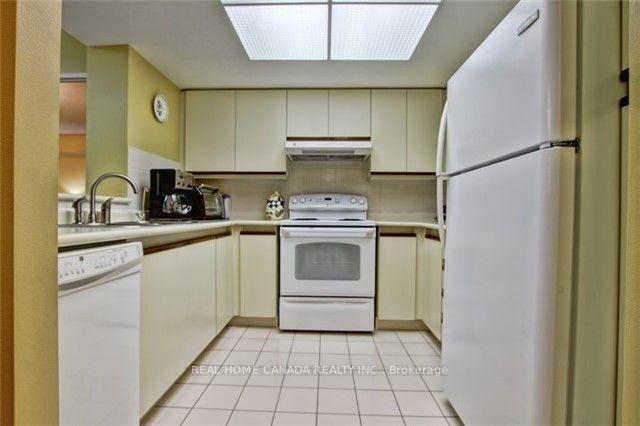 Photo 7 of Unit 602, 325 Webb Drive, Mississauga, City Centre — HOMEH