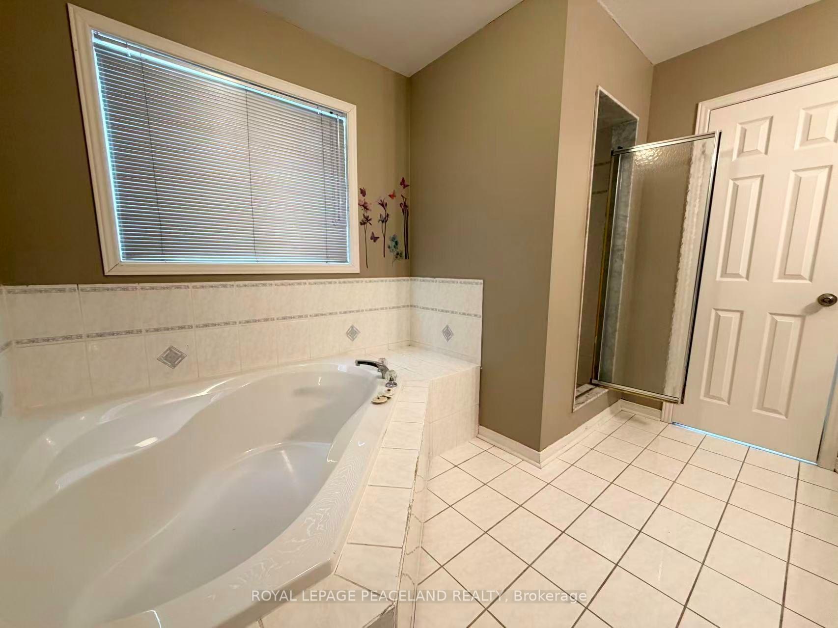 Photo 19 of Unit Upper Unit, 367 Marble Place, Newmarket, Woodland Hill — HOMEH