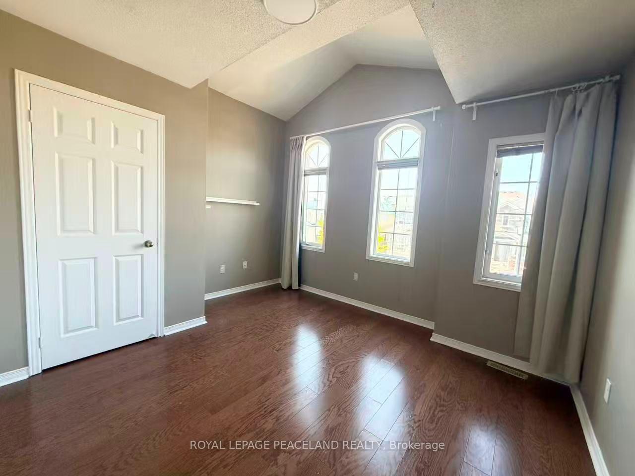 Photo 21 of Unit Upper Unit, 367 Marble Place, Newmarket, Woodland Hill — HOMEH