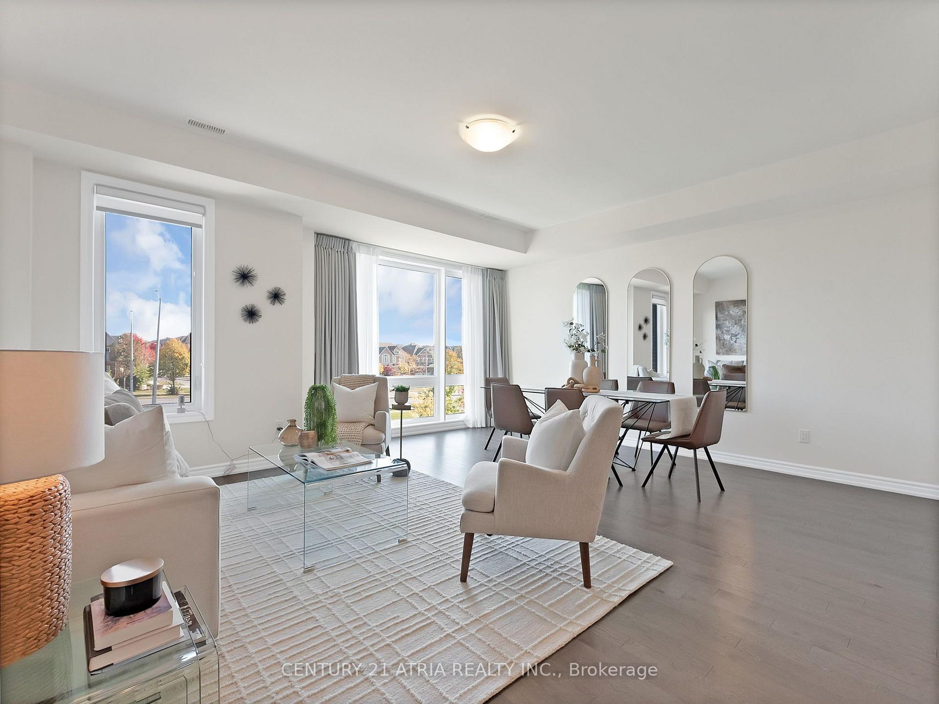 Photo 3 of 17 Hammersmith Lane, Markham, Victoria Square — HOMEH