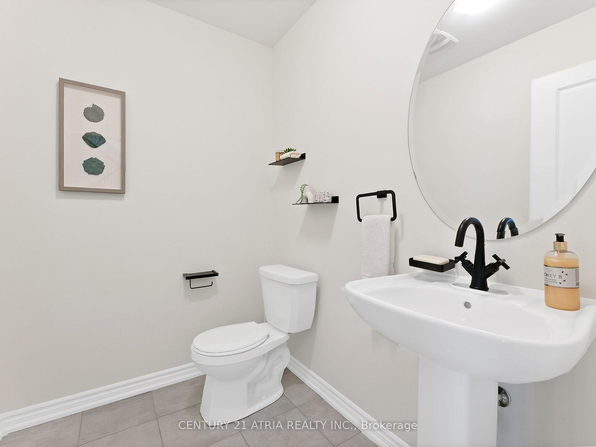 Photo 10 of 17 Hammersmith Lane, Markham, Victoria Square — HOMEH