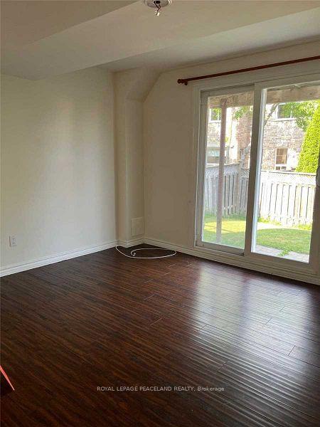 Photo 2 of Unit W/O Bsmt, 367 Marble Place, Newmarket, Woodland Hill — HOMEH