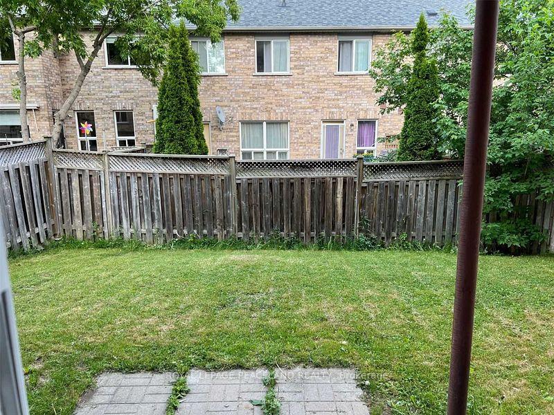 Photo 11 of Unit W/O Bsmt, 367 Marble Place, Newmarket, Woodland Hill — HOMEH