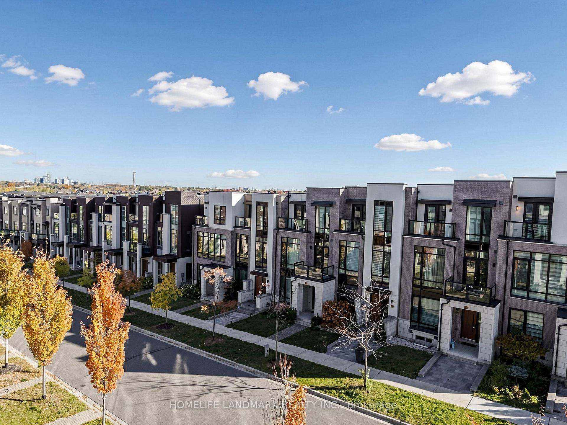 Photo 2 of 38 Aylin Crescent, Vaughan, Patterson — HOMEH