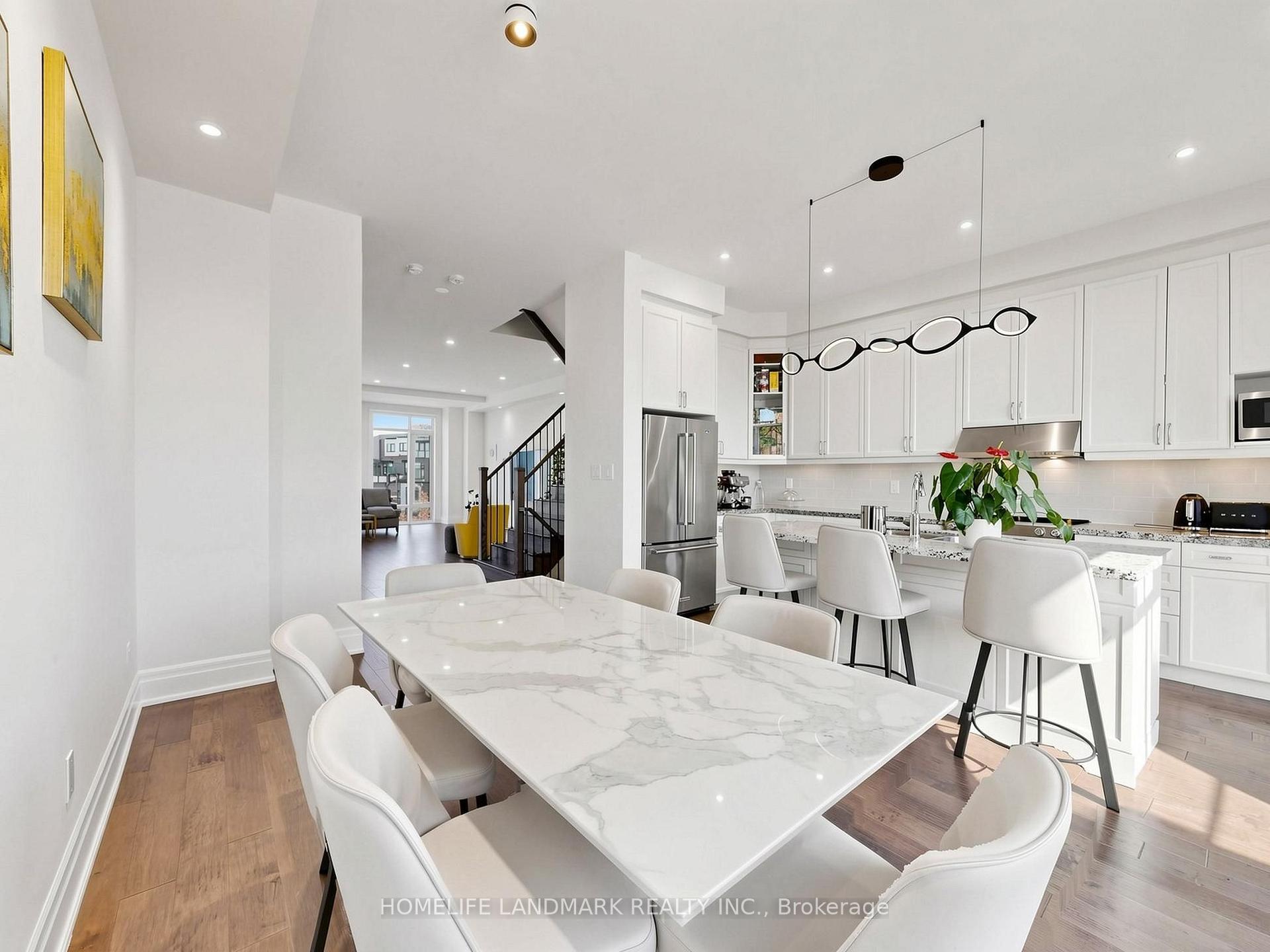 Photo 12 of 38 Aylin Crescent, Vaughan, Patterson — HOMEH