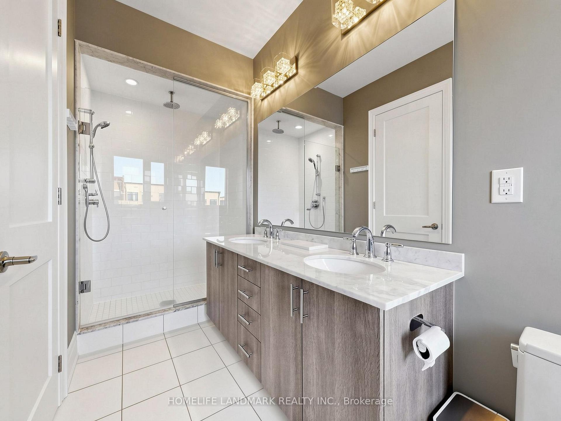 Photo 26 of 38 Aylin Crescent, Vaughan, Patterson — HOMEH
