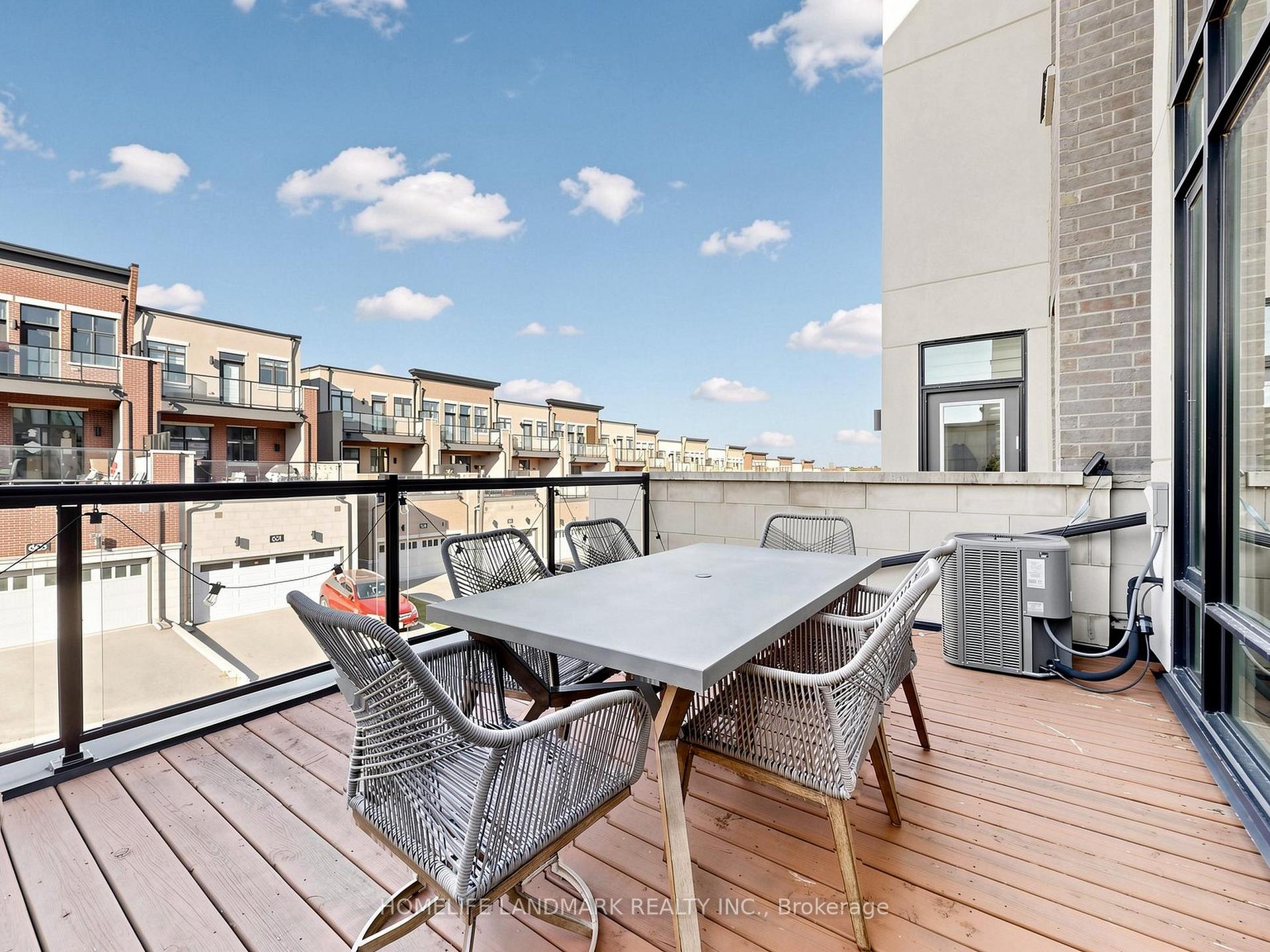 Photo 31 of 38 Aylin Crescent, Vaughan, Patterson — HOMEH