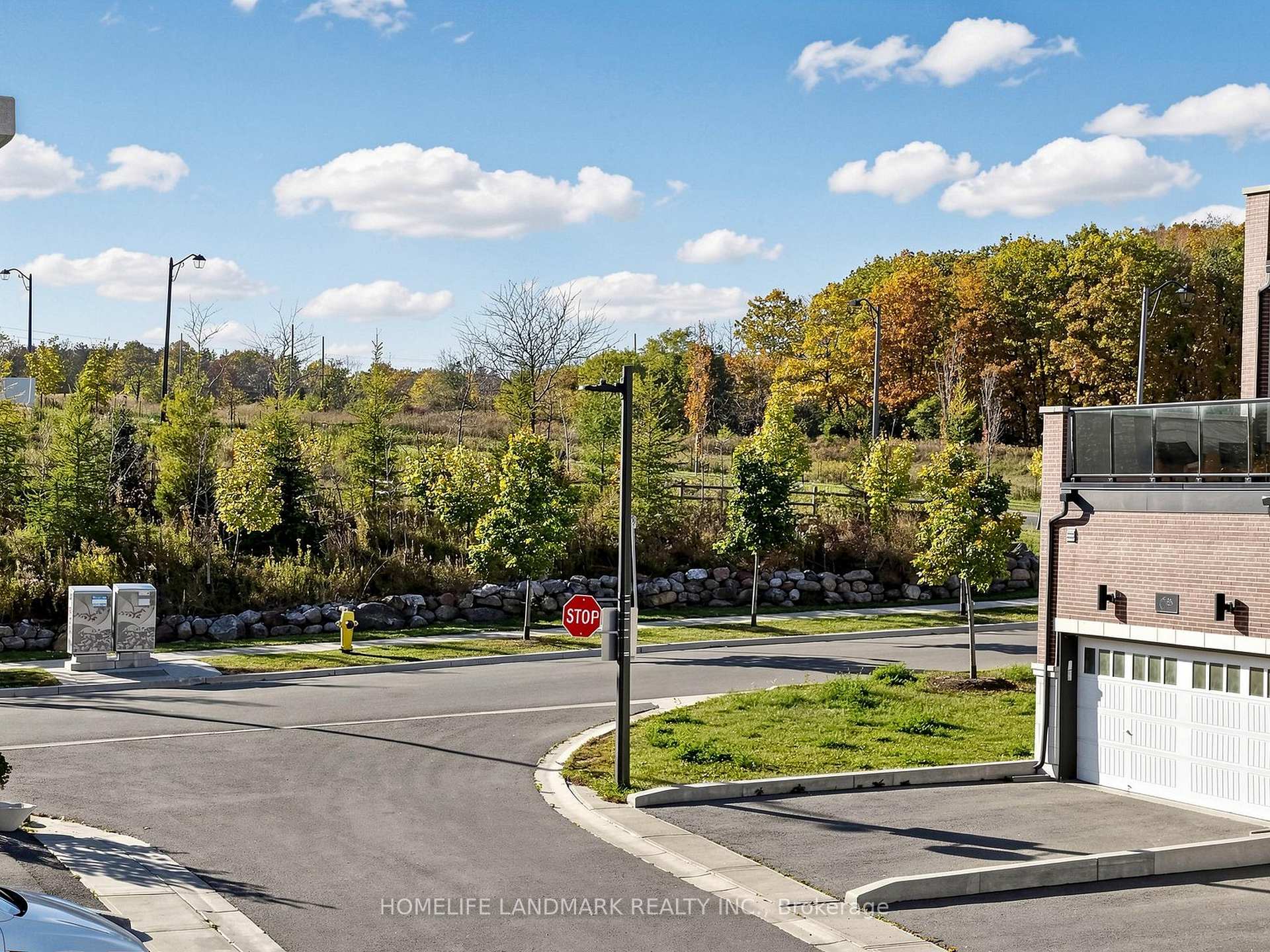 Photo 34 of 38 Aylin Crescent, Vaughan, Patterson — HOMEH