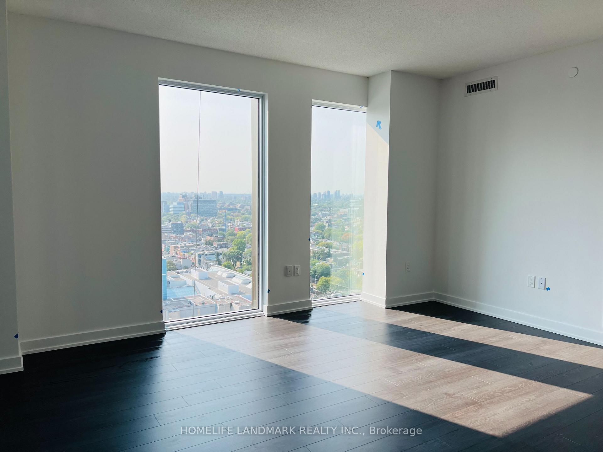 Photo 6 of Unit 2408, 238 Simcoe Street, Toronto, Kensington-Chinatown — HOMEH