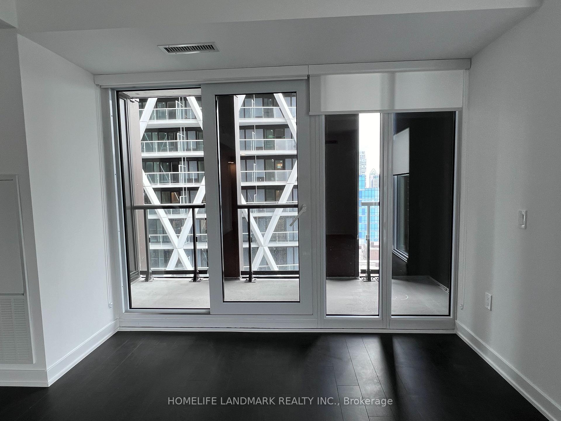 Photo 8 of Unit 2408, 238 Simcoe Street, Toronto, Kensington-Chinatown — HOMEH