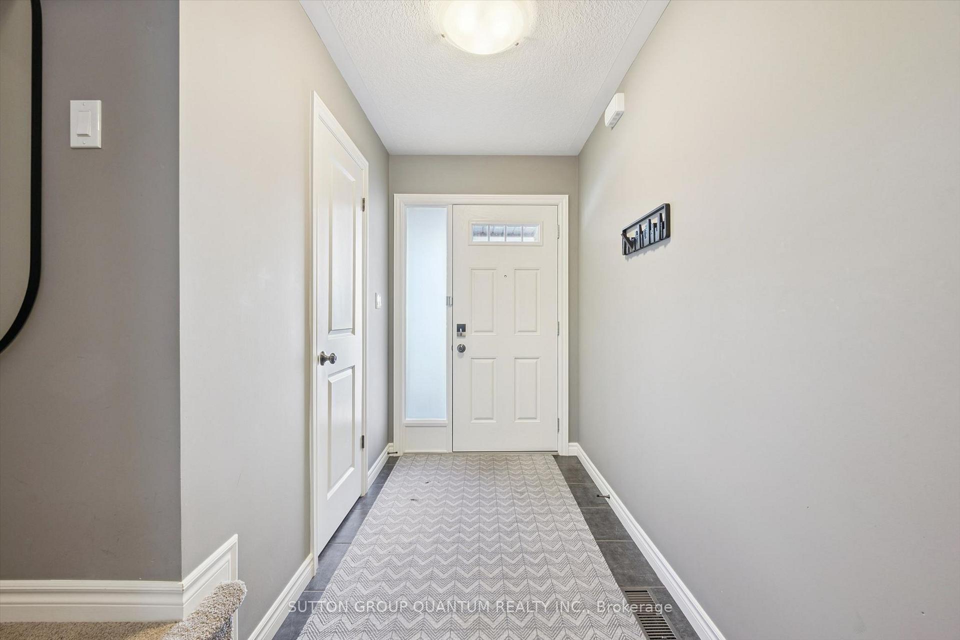 Photo 3 of Unit 9, 167 Arkell Road, Guelph, Pineridge/Westminster Woods — HOMEH