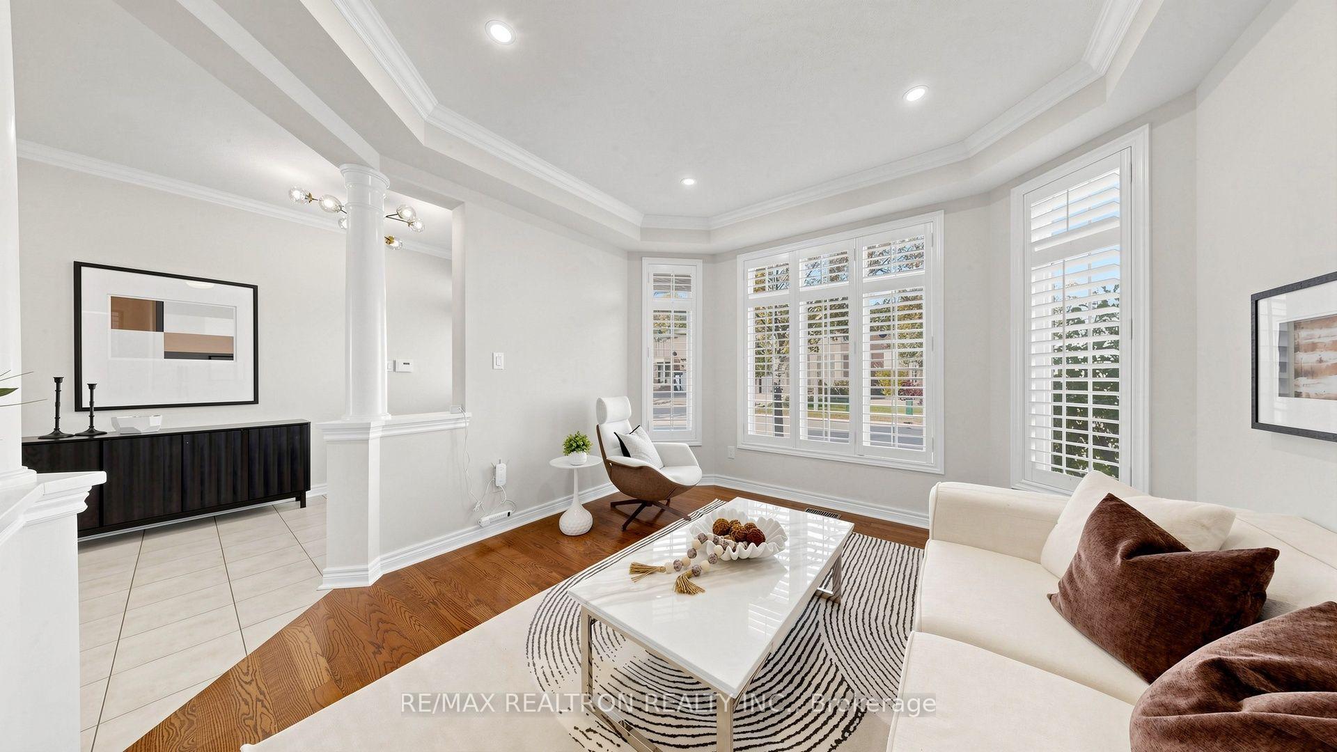 Photo 13 of 15 Edward Roberts Drive, Markham, Victoria Square — HOMEH