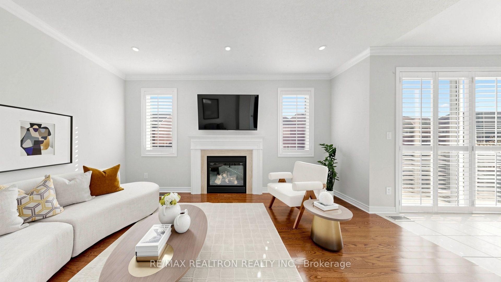 Photo 25 of 15 Edward Roberts Drive, Markham, Victoria Square — HOMEH