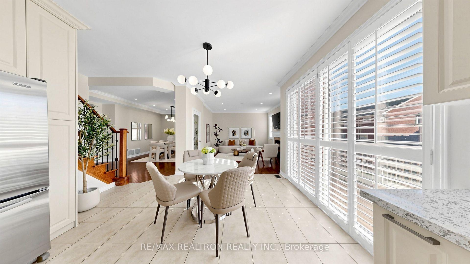 Photo 39 of 15 Edward Roberts Drive, Markham, Victoria Square — HOMEH