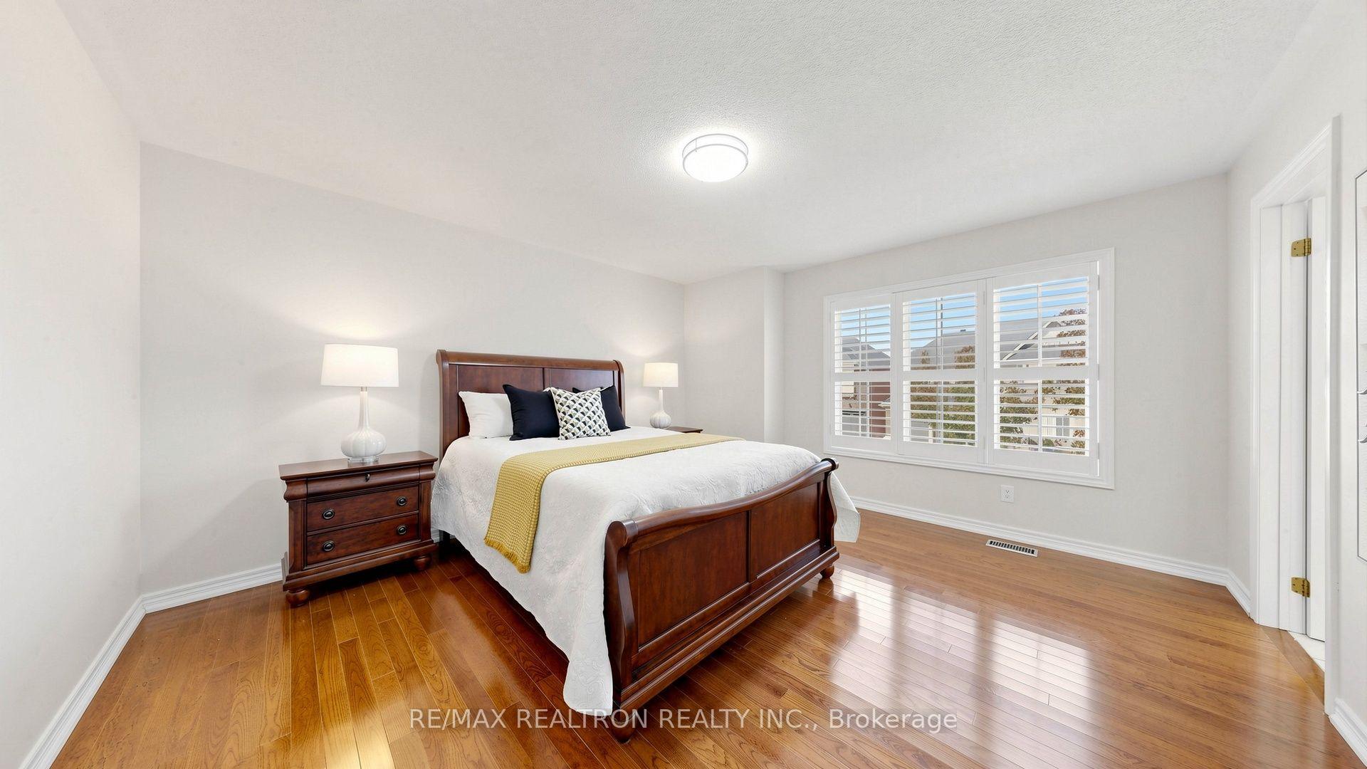 Photo 61 of 15 Edward Roberts Drive, Markham, Victoria Square — HOMEH