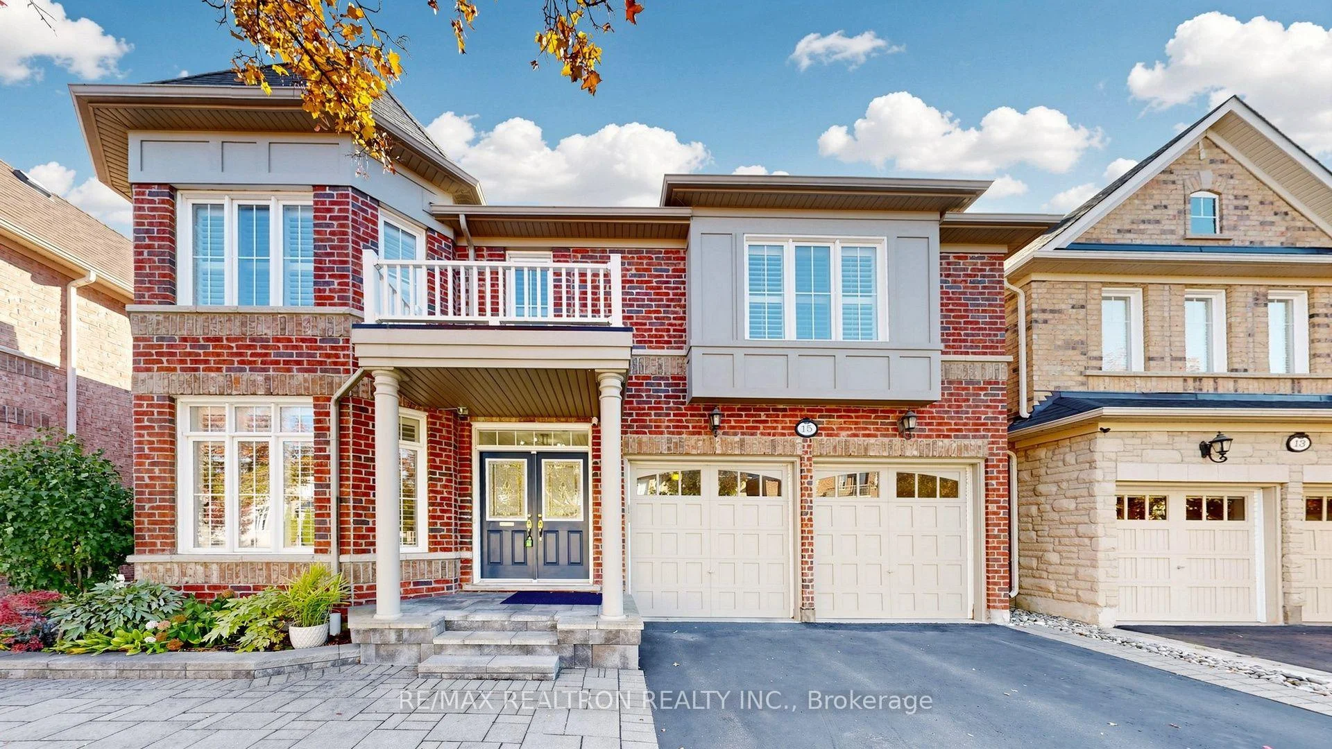 Photo 2 of 15 Edward Roberts Drive, Markham, Victoria Square — HOMEH